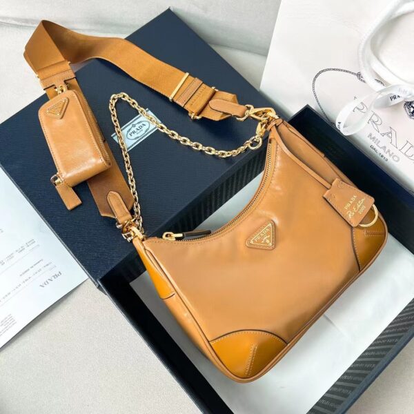 PRADA Re-Edition 2005 Leather Bag 1BH204
