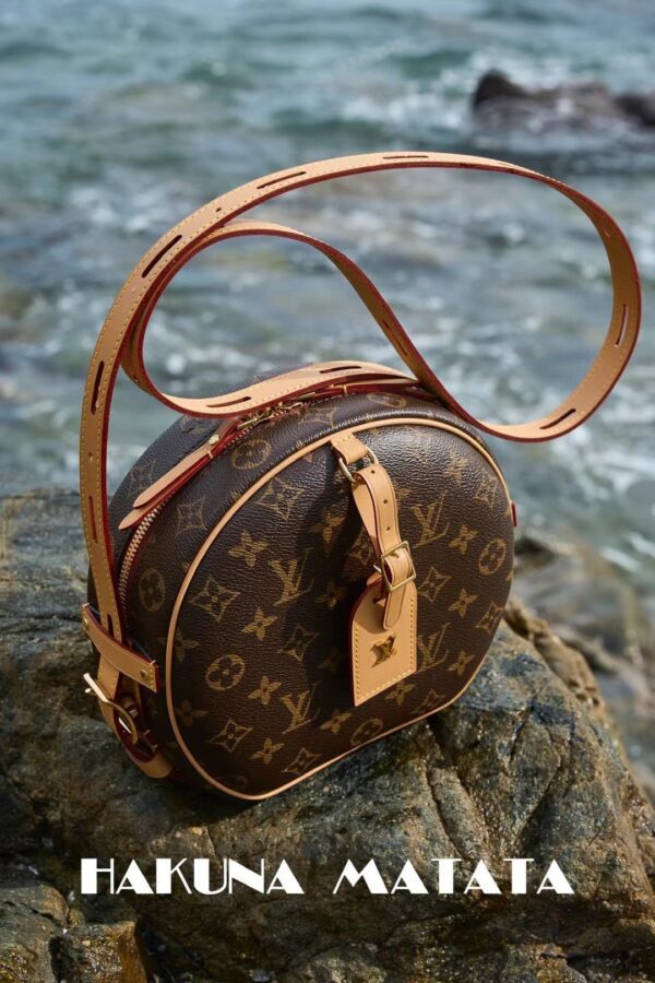 LV BOÎTE CHAPEAU SOUPLE M45647