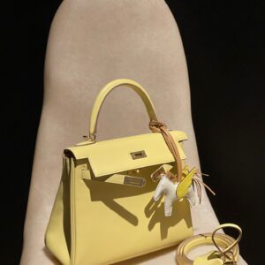 HERMES Kelly 25 Color:1Z Swift leather