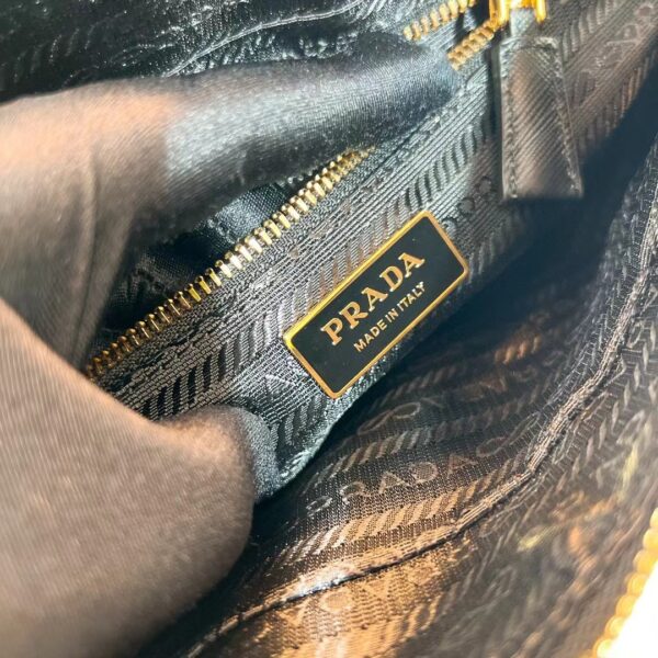 PRADA Re-Edition 1995 Bag 1BG468