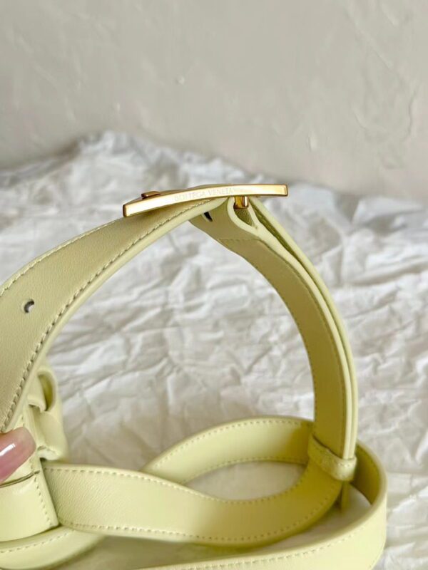 BOTTEGA VENETA Cassette Crossbody Bag