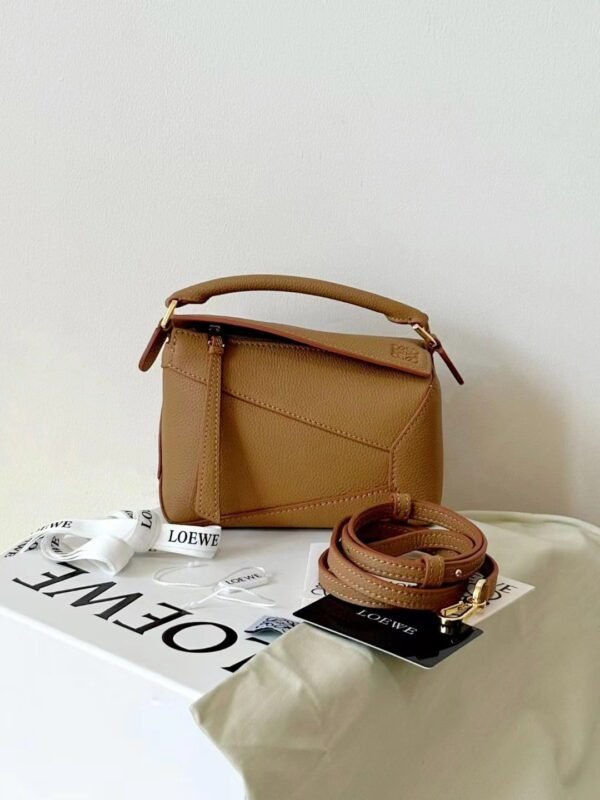 LOEWE Puzzle Bag