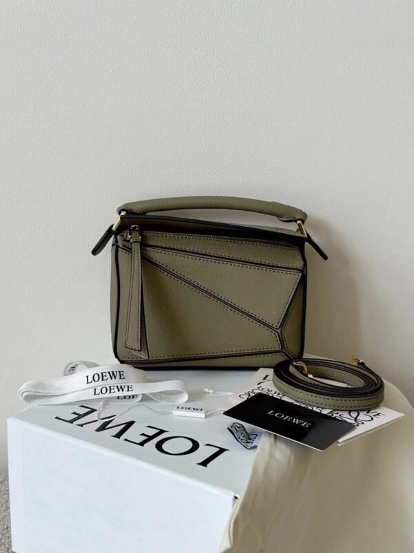 LOEWE Puzzle Bag