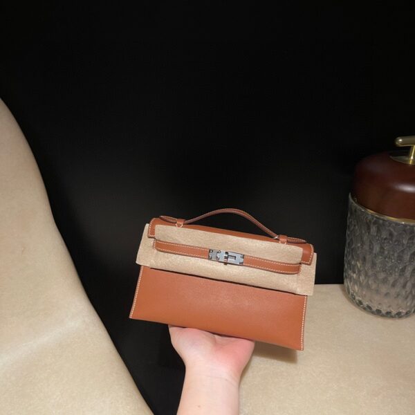 HERMES Kelly Pochette Color37 Swift leather