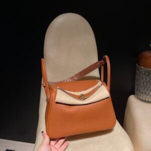 HERMES Lindy 26 Color37 Clemence leather
