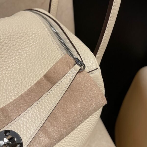 HERMES Lindy 26 Color:I2 Clemence leather