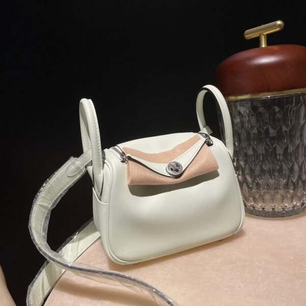HERMES Mini Lindy Color:0S Swift leather