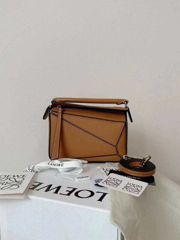 LOEWE Puzzle Bag