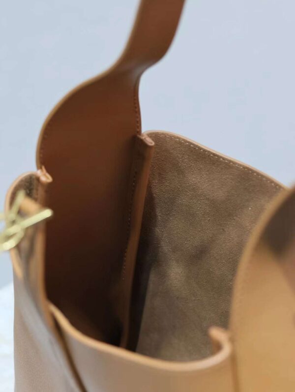 YSL LE 5 À 7 Hobo Bag