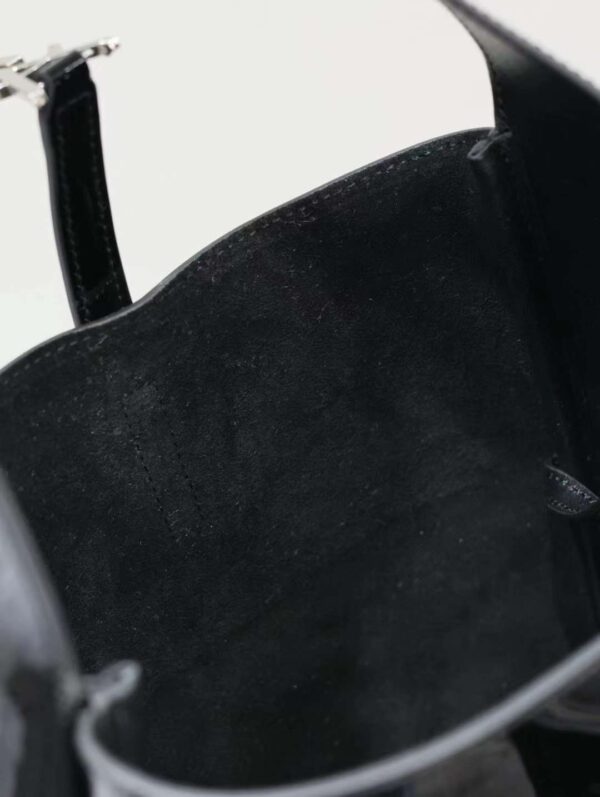 YSL LE 5 À 7 Hobo Bag in Patent Leather