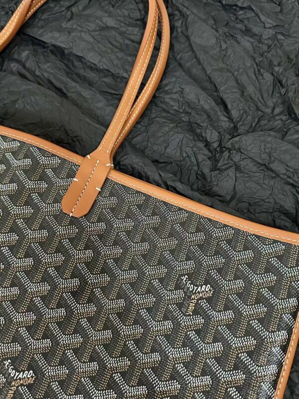 GOYARD Anjou GM Bag Reversible