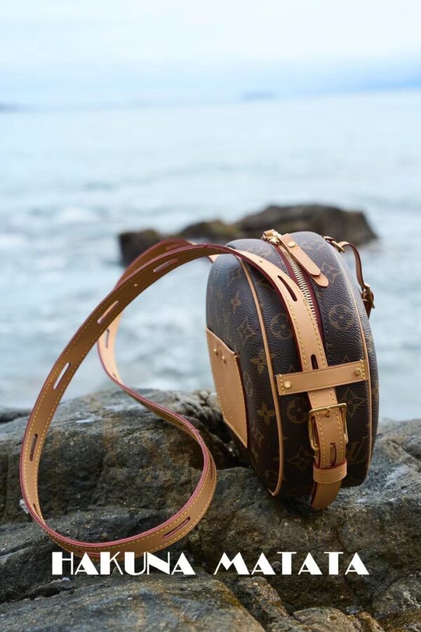 LV BOÎTE CHAPEAU SOUPLE M45647