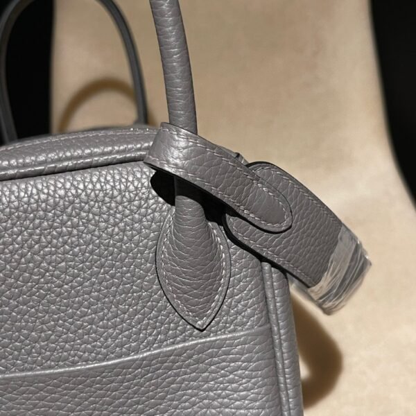 HERMES Lindy 26 Color:0L Clemence leather