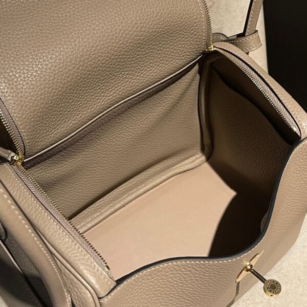 HERMES Lindy 26 Color81 Clemence leather