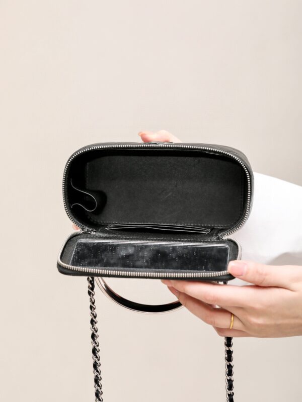 CHANEL 24C Vanity With Chain