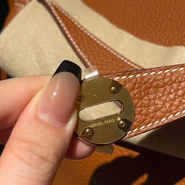 HERMES Lindy 26 Color37 Clemence leather