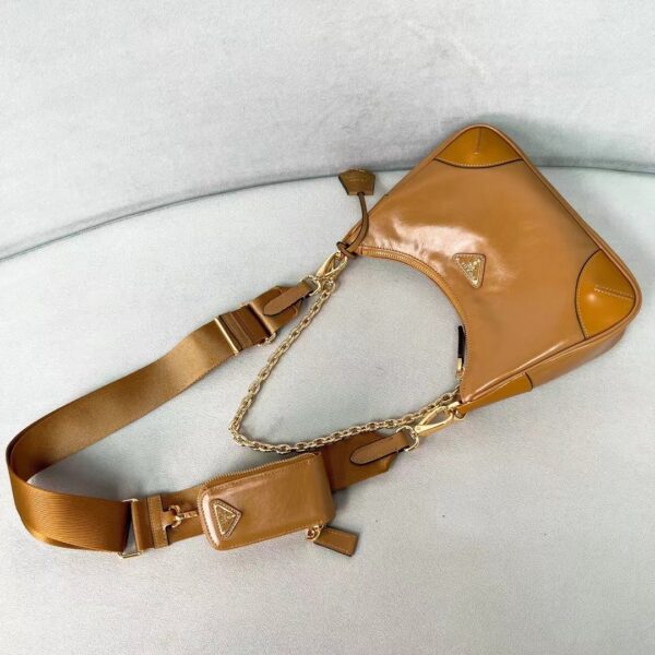 PRADA Re-Edition 2005 Leather Bag 1BH204