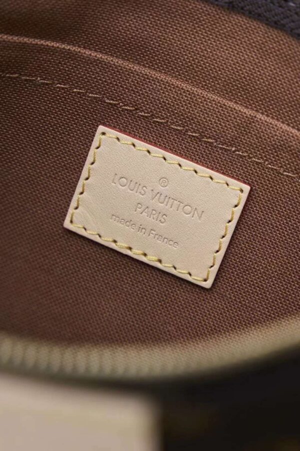 LV MULTI POCHETTE ACCESSOIRES Bag M44813/44840