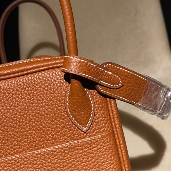 HERMES Lindy 26 Color37 Clemence leather