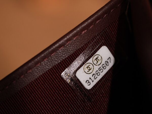 CHANEL Caviar Wallet