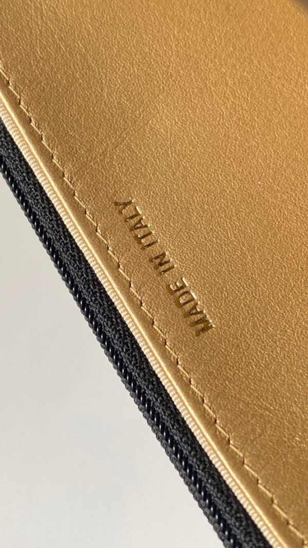 CHANEL MINI FLAP BAG