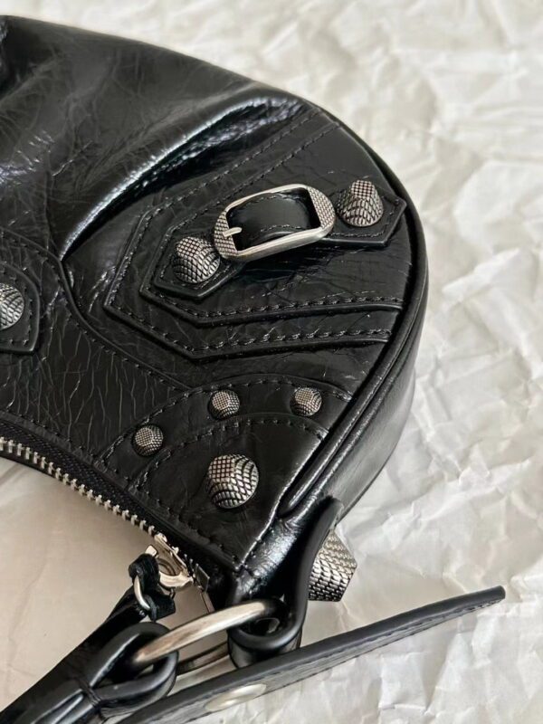 BALENCIAGA Le Cagole Shoulder Bag
