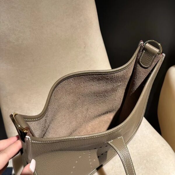 HERMES Evelyne 29 Color18 Clemence leather