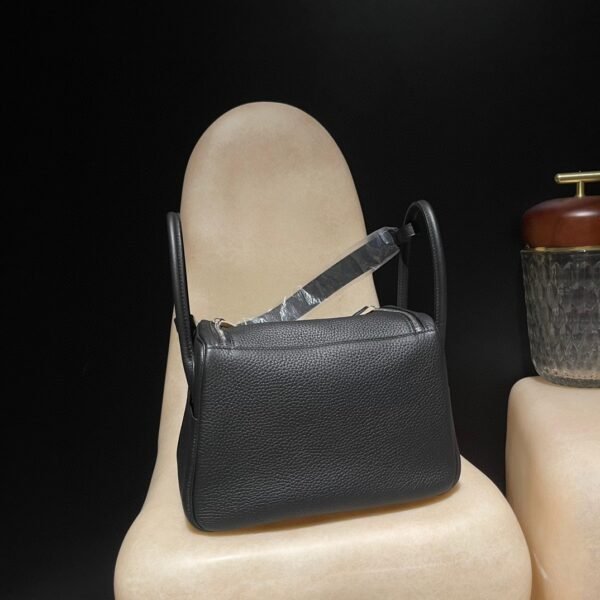 HERMES Lindy 26 Color89 Clemence leather