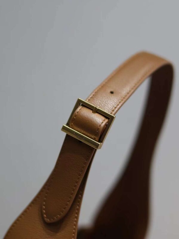 YSL LE 5 À 7 Hobo Bag