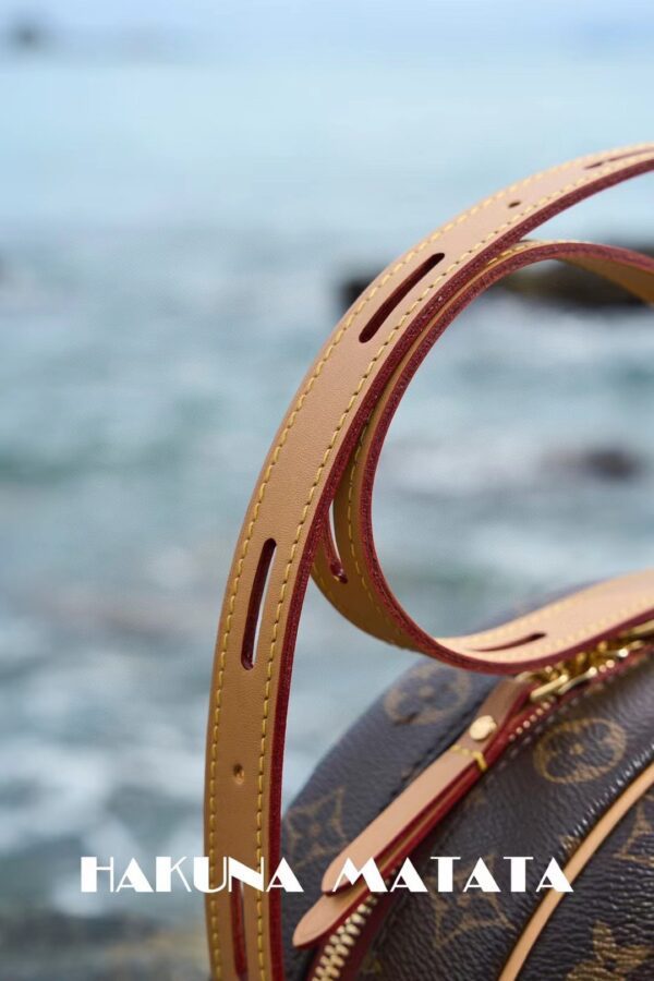 LV BOÎTE CHAPEAU SOUPLE M45647