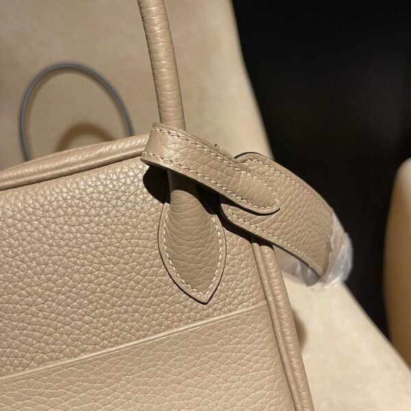 HERMES Lindy 26 Color81 Clemence leather