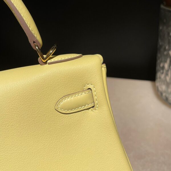 HERMES Kelly 25 Color:1Z Swift leather