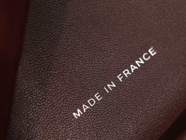 CHANEL Caviar Wallet