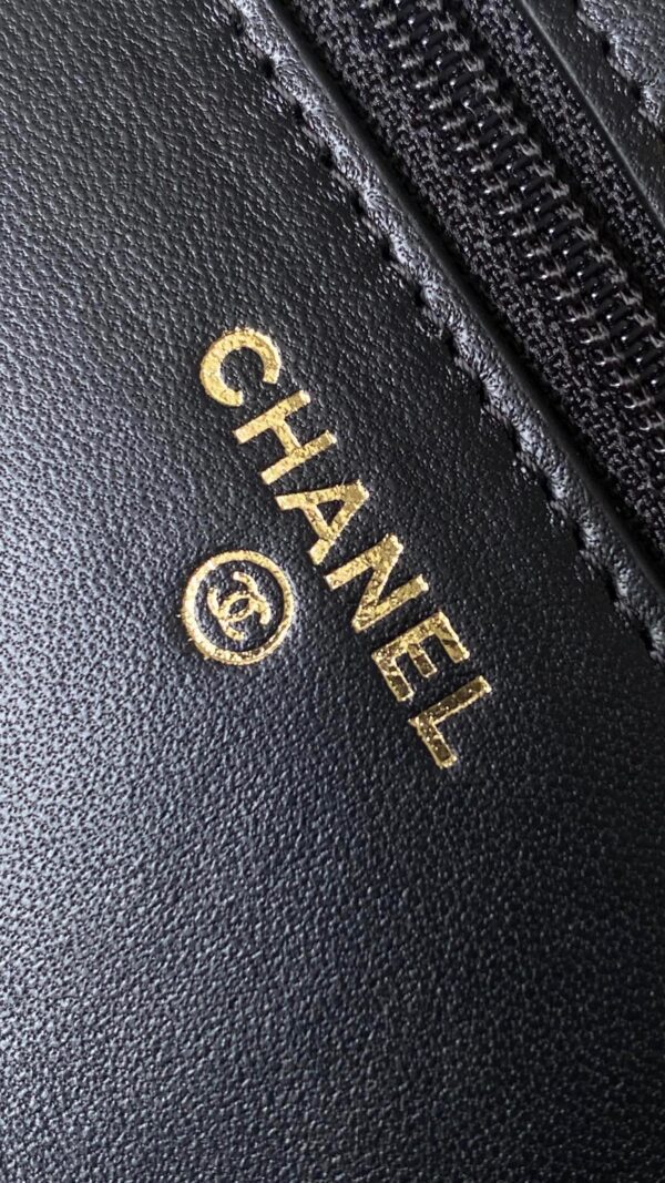 CHANEL MINI FLAP BAG