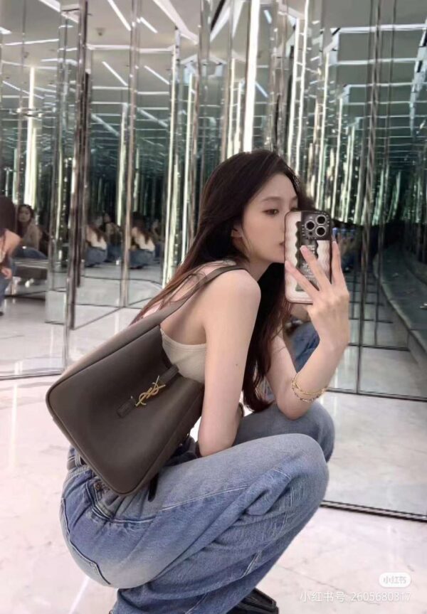 YSL LE 5 À 7 Hobo Bag