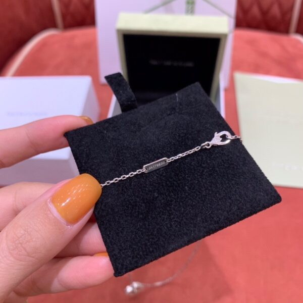 Van Cleef & Arpels 2020 Christmas Alhambra Pendant Necklace