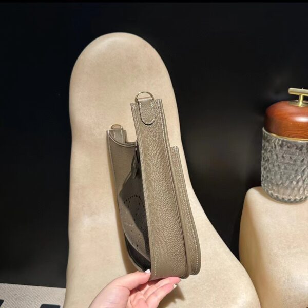 HERMES Evelyne 29 Color18 Clemence leather