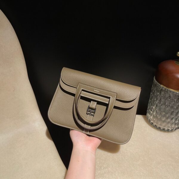 HERMES Halzan 25 Color18 Clemence leather