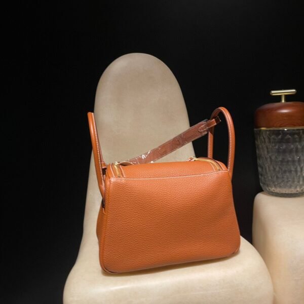 HERMES Lindy 26 Color37 Clemence leather