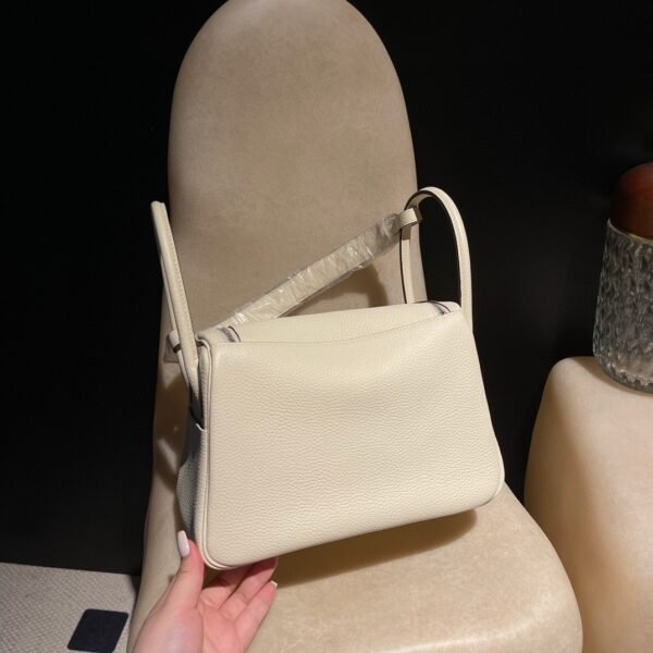 HERMES Lindy 26 Color:I2 Clemence leather