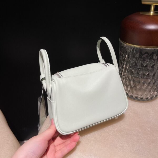 HERMES Mini Lindy Color:0S Swift leather