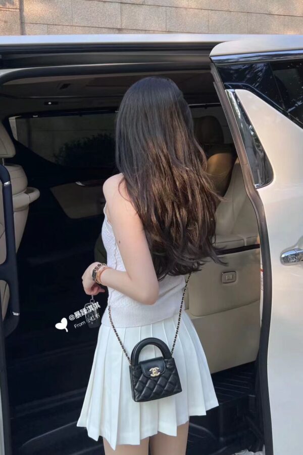 CHANEL 23K Clutch With Chain(Mini)