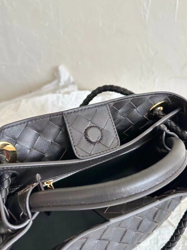 BOTTEGA VENETA Andiamo Bag