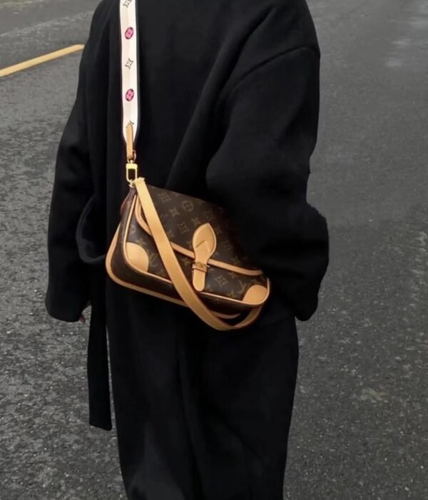 LOUIS VUITTON DIANE M45985