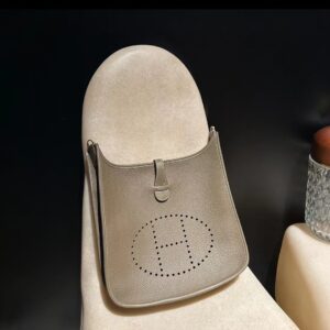 HERMES Evelyne 29 Color18 Clemence leather