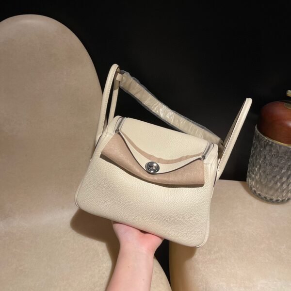 HERMES Lindy 26 Color:I2 Clemence leather