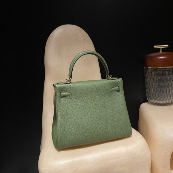 HERMES Kelly 28 Color:V6 Togo leather