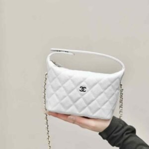 CHANEL 25C  hand bag