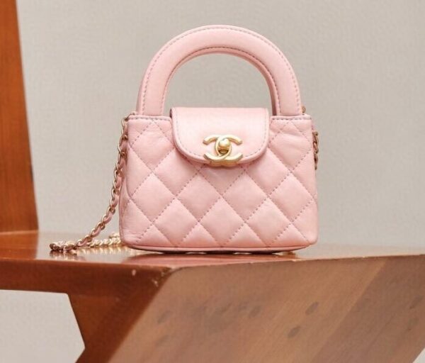 CHANEL 23K Clutch With Chain(Mini)