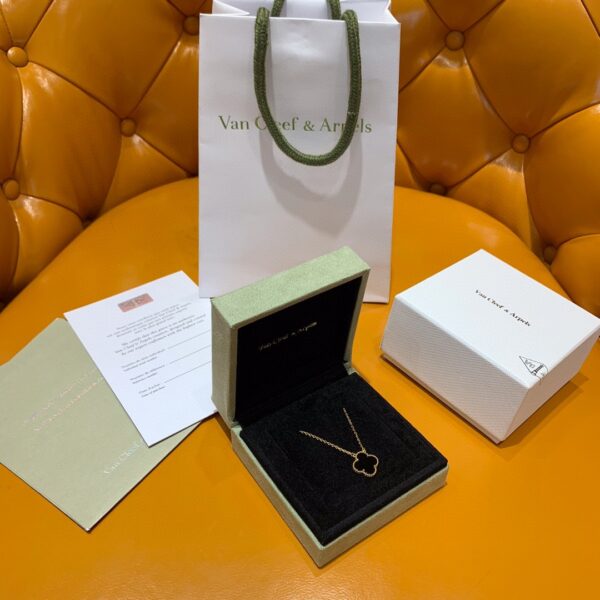 Van Cleef & Arpels Alhambra Pendant Necklace